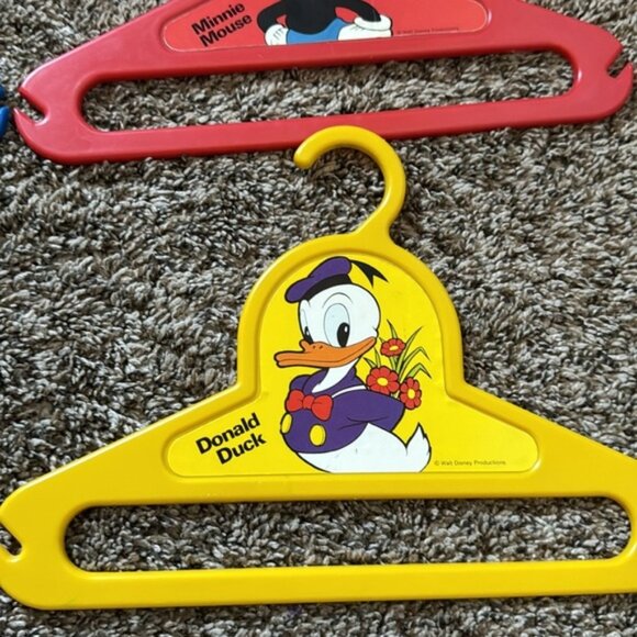 Vintage Set of Walt Disney Kids Plastic Hangers Mickey, Minnie, Donald - Picture 7 of 12